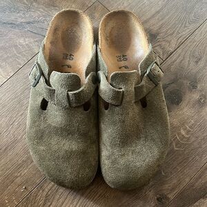 Birkenstock Boston clogs